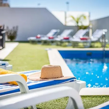Playa De Fanabe Sleeps 8 With Pool Air Con And Wifi 别墅