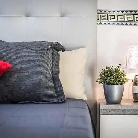 Playa De Fanabe Sleeps 8 With Pool Air Con And Wifi 别墅